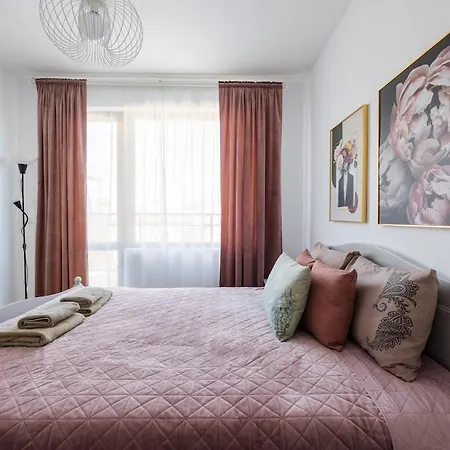 Chic Downtown Flat * Варна